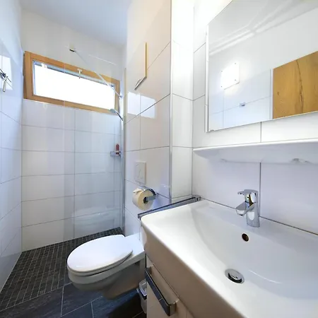 Modern With Balcony And Access To Sauna Lejlighed *