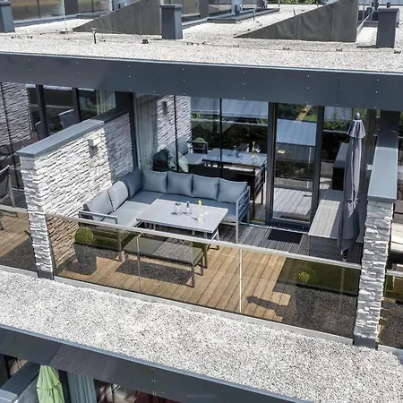 Modern With Balcony And Access To Sauna Apartment *