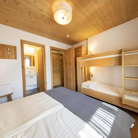 Modern With Balcony And Access To Sauna Apartment