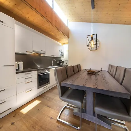 Modern With Balcony And Access To Sauna *