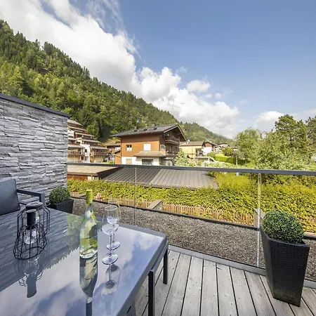 Modern With Balcony And Access To Sauna Apartment