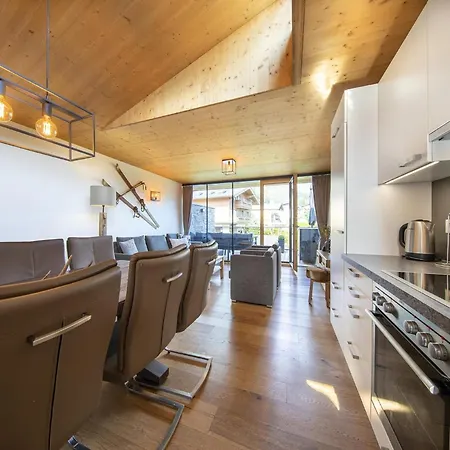 Modern With Balcony And Access To Sauna
