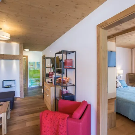 Modern With Balcony And Access To Sauna * Neukirchen am Großvenediger