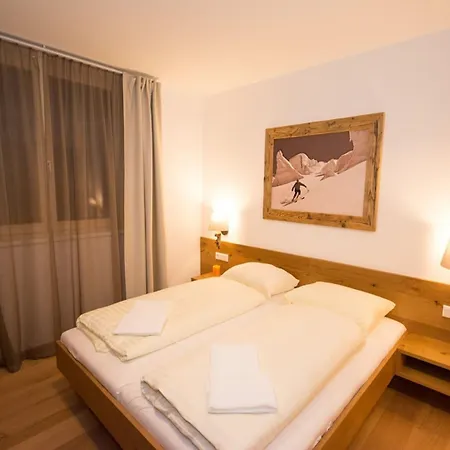 Modern With Balcony And Access To Sauna