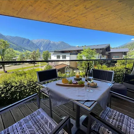 Modern With Balcony And Access To Sauna Lejlighed *