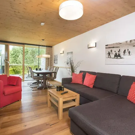 Modern With Balcony And Access To Sauna Lejlighed Neukirchen am Großvenediger